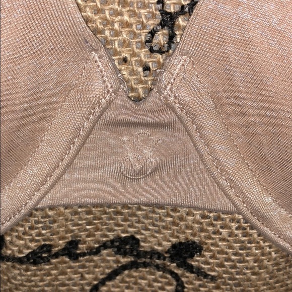 Victoria’s Secret beige adjustable straps bra - Picture 2 of 8
